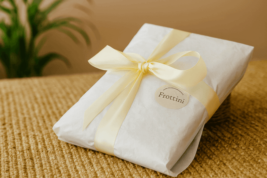 Personalisiertes Handtuch als Geschenk verpackt mit Schleife